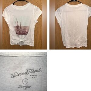 Universal Thread ~ White T-Shirt